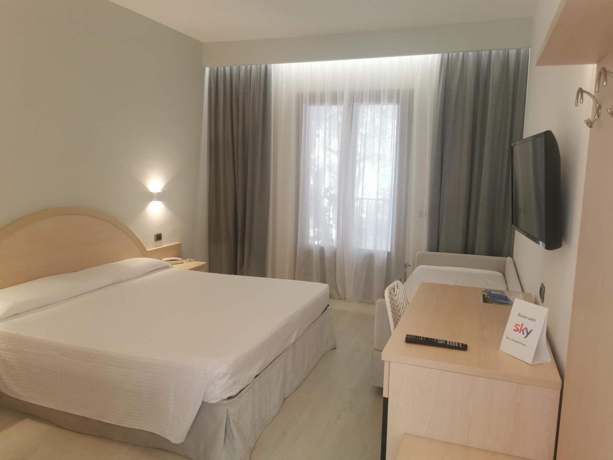 Hotel Gabbiano Beach Vieste Esterno foto