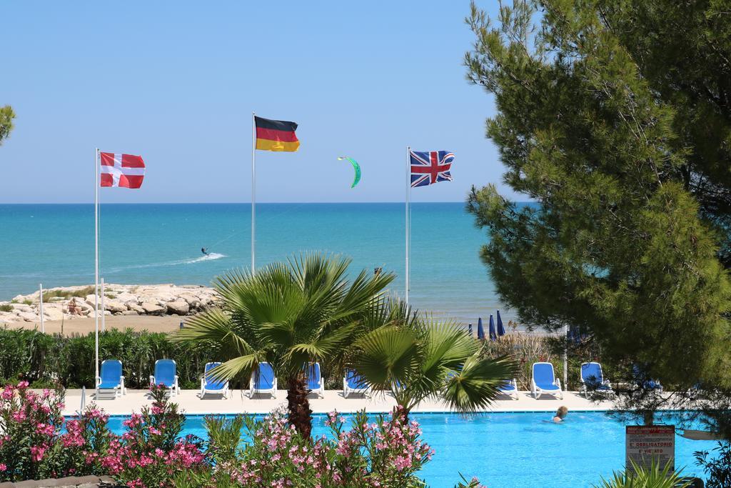 Hotel Gabbiano Beach Vieste Esterno foto